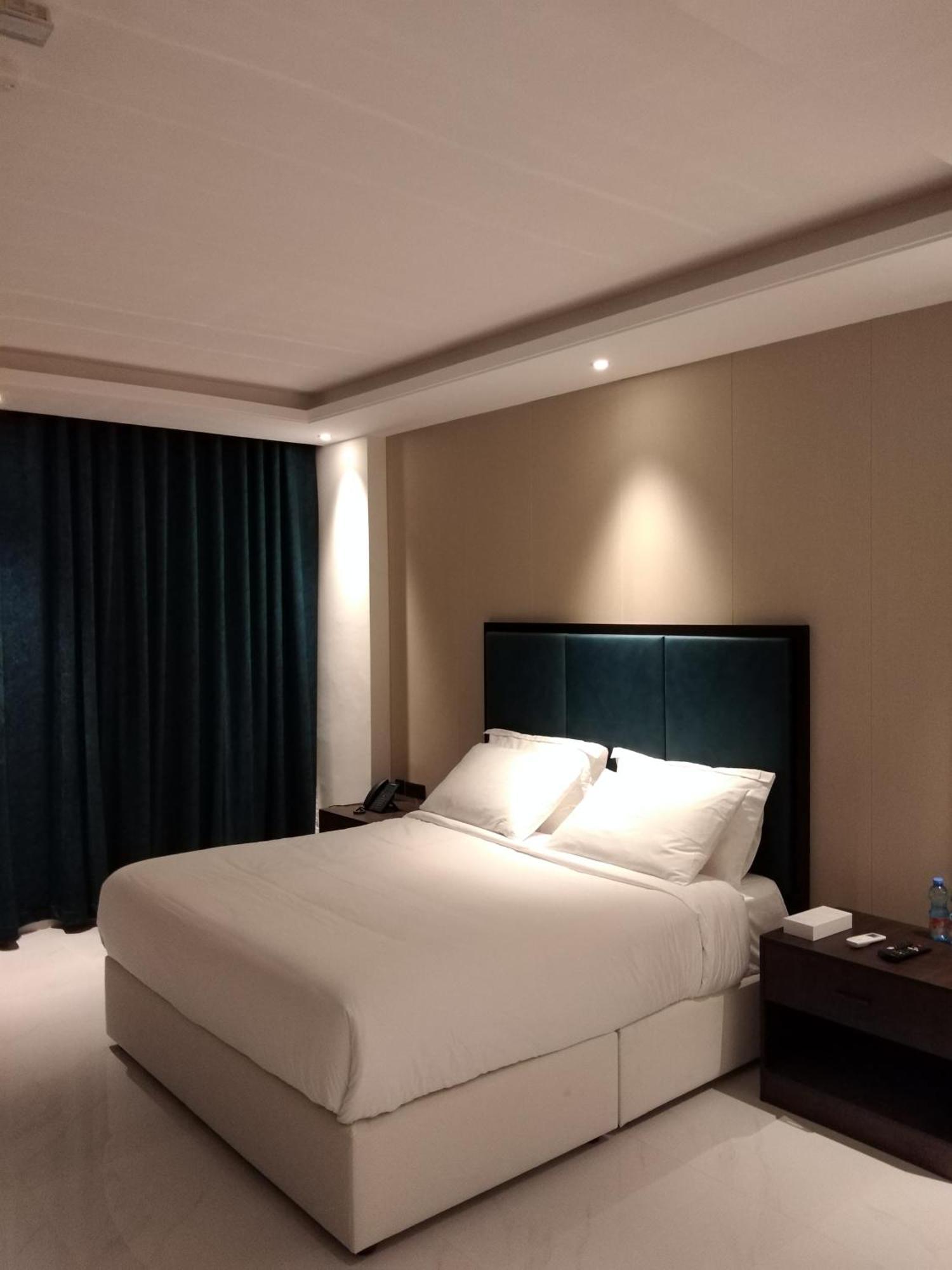 Nebula Hotel Duqm Exteriör bild